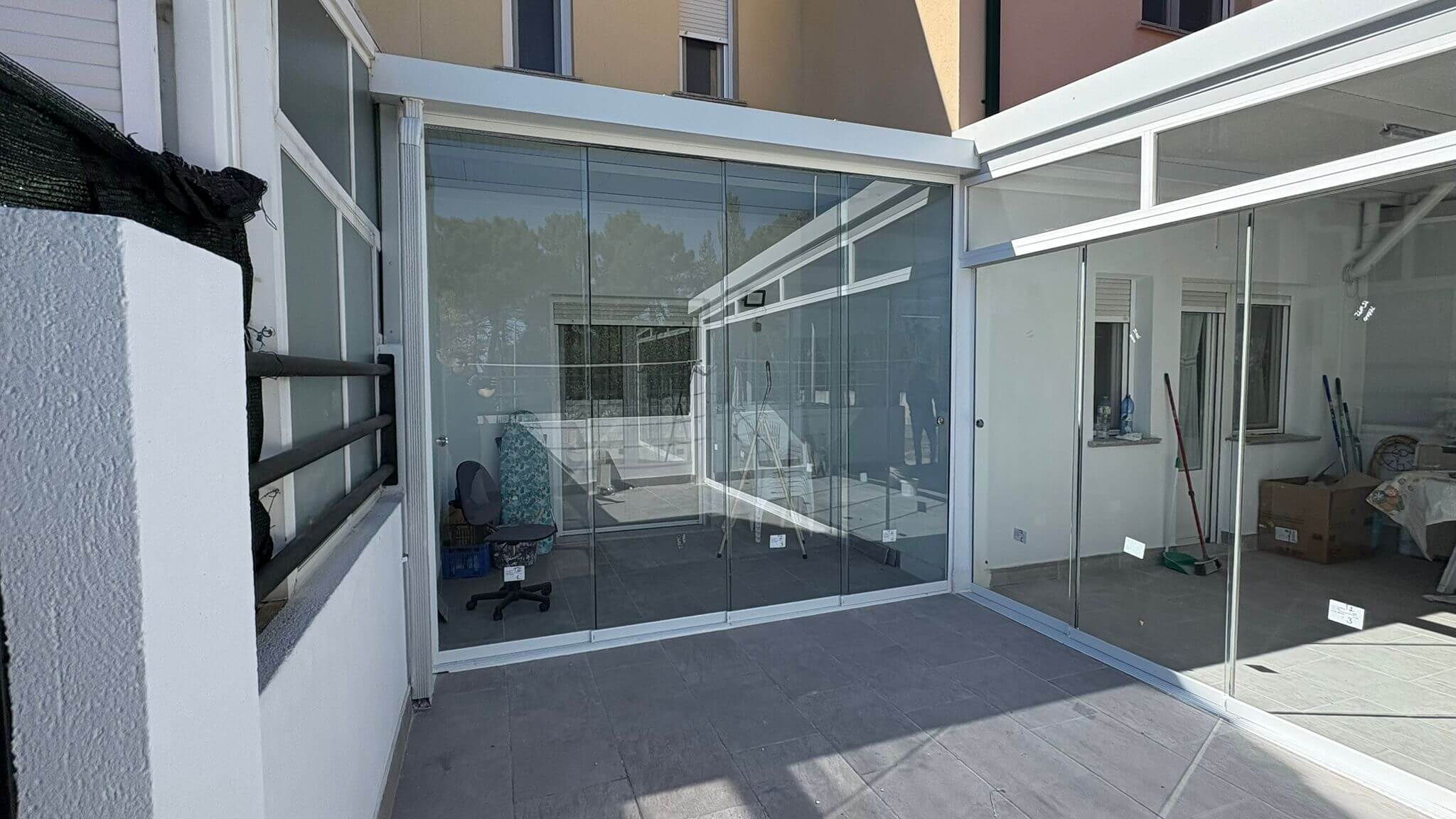 Vista exterior del cerramiento corredera en terraza